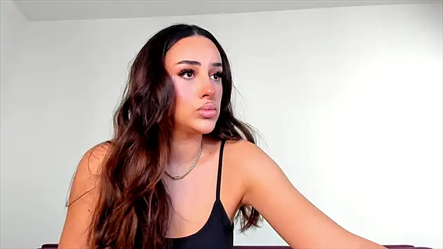 Snapshot of hornyemma__ chatting on 28, 5, 2026 hornyemma online show from 28, 5, 2026