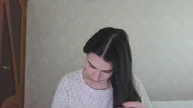 Snapshot of Kashtanka_ chatting on 13, 7, 2026 Kashtanka online show from 13, 7, 2026