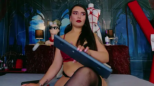 MeliizaQueen online show from 15, 4, 2026