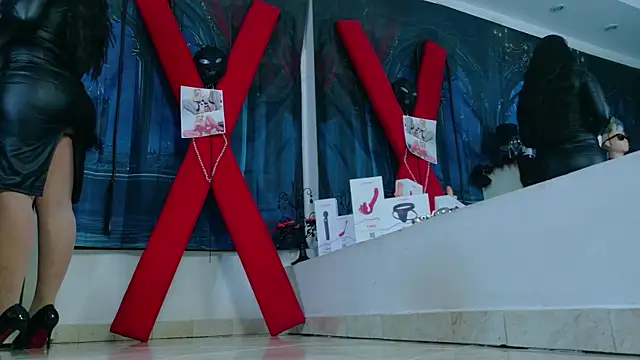 MeliizaQueen online show from 14, 4, 2026