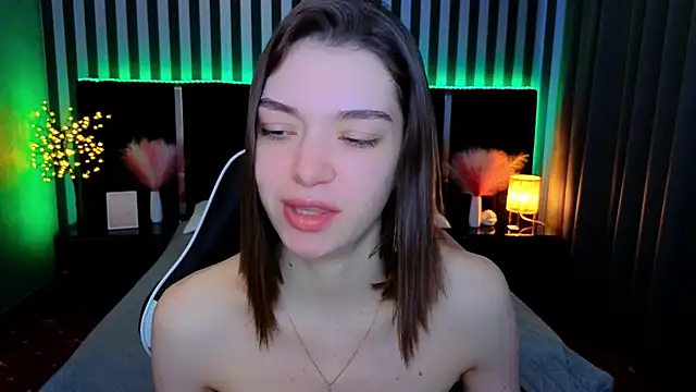Snapshot of Cherry_Wipe chatting on 7, 5, 2026 Cherry Wipe online show from 7, 5, 2026