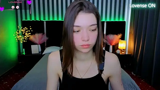 Snapshot of Cherry_Wipe chatting on 4, 5, 2026 Cherry Wipe online show from 4, 5, 2026