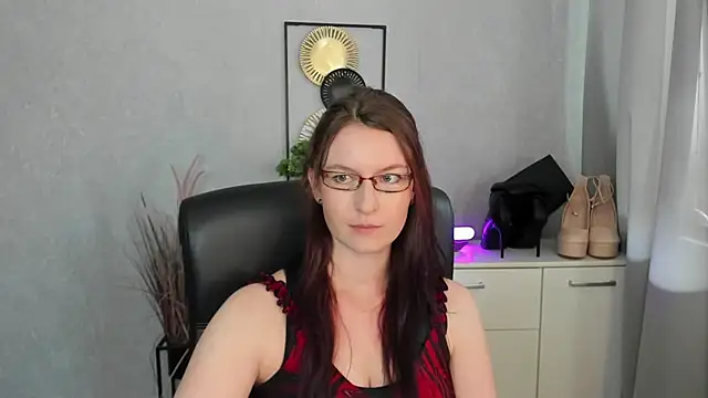 emmaxDelight online show from 27, 7, 2026