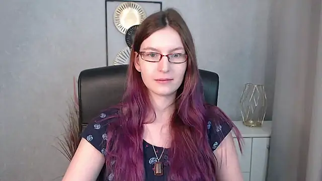 emmaxDelight online show from 20, 1, 2025