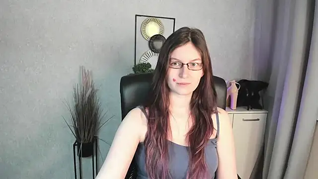 Snapshot of emmaxDelight chatting on 6, 5, 2026 emmaxDelight online show from 6, 5, 2026
