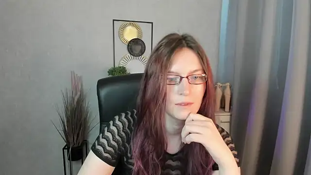 emmaxDelight online show from 16, 4, 2026