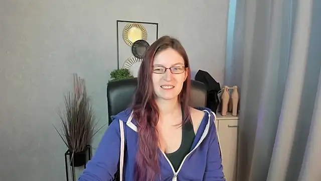 emmaxDelight online show from 17, 4, 2026