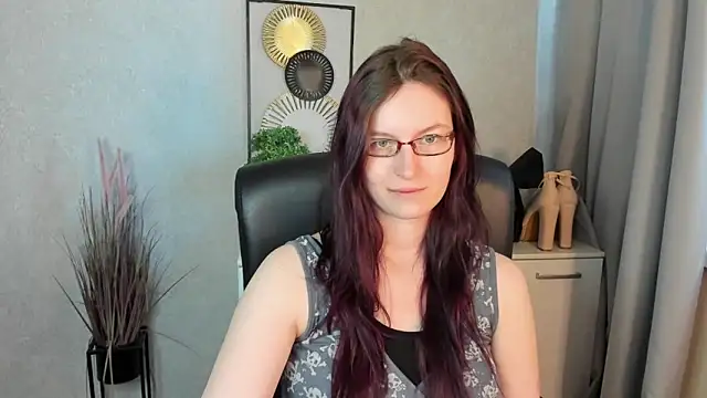 Snapshot of emmaxDelight chatting on 28, 5, 2026 emmaxDelight online show from 28, 5, 2026