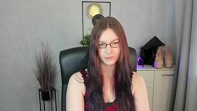 emmaxDelight online show from 24, 7, 2026