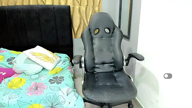 victoria love89 online show from 9, 11, 2025