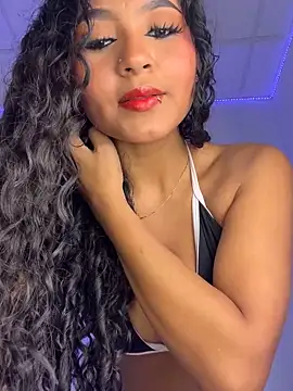 quianna  online show from 23, 4, 2026