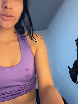 lilithTeen1  online show from 4, 11, 2025