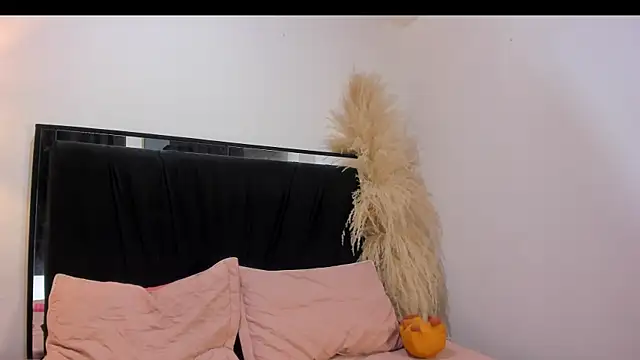 lilithTeen1  online show from 10, 7, 2026