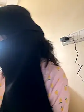 jijijoudia online show from 5, 11, 2025