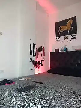 Carolina Arias online show from 22, 4, 2026