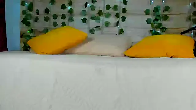 Chloe lauren online show from 23, 1, 2025