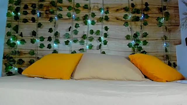 Chloe lauren online show from 6, 1, 2025