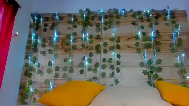 Chloe lauren online show from 3, 1, 2025