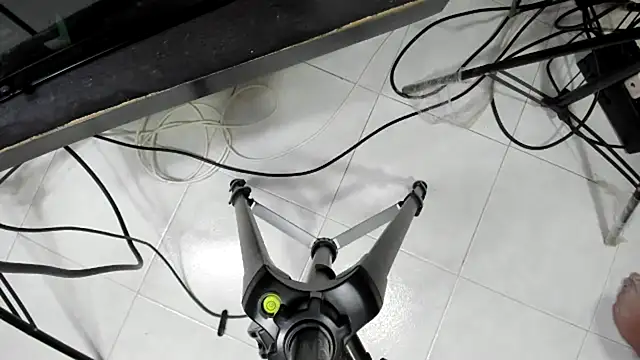 Chloe lauren online show from 5, 3, 2025