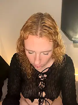 alt cutie online show from 11, 9, 2025