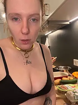 alt cutie online show from 3, 11, 2025