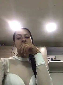 loren3124 online show from 10, 12, 2024