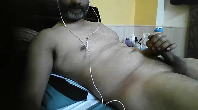 Snapshot of urbrownbunny chatting on 22, 3, 2025 urbrownbunny online show from 22, 3, 2025