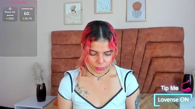 NIKI SANTANA online show from 4, 3, 2025
