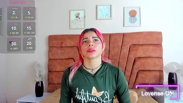 NIKI SANTANA online show from 20, 2, 2025