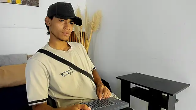 zander 2120 online show from 25, 9, 2025