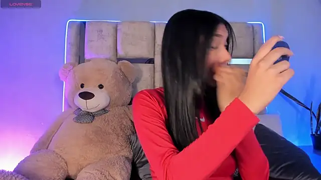 KarolRojas  online show from 22, 2, 2025