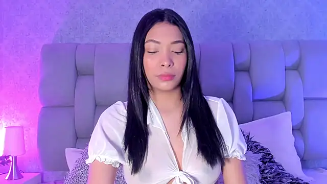 KarolRojas  online show from 13, 9, 2025