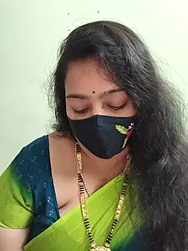 neelu-hoty online show from 15, 12, 2025