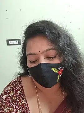 neelu-hoty online show from 4, 2, 2026