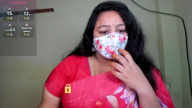 neelu-hoty online show from 3, 6, 2026