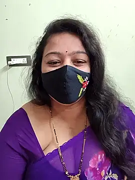 neelu-hoty online show from 12, 3, 2026