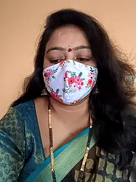 neelu-hoty online show from 3, 3, 2025