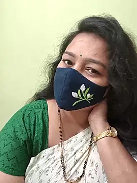 neelu-hoty online show from 14, 5, 2026