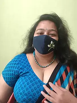 neelu-hoty online show from 17, 5, 2026