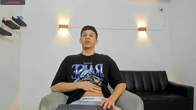 Snapshot of jeff_ross chatting on 17, 6, 2026 jeff ross online show from 17, 6, 2026