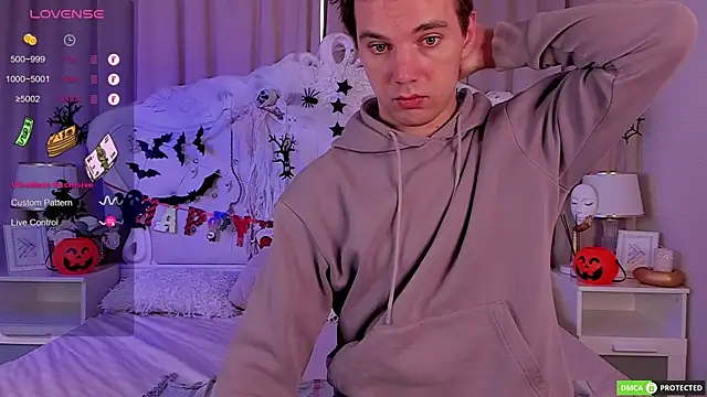 ArthurWhitee online show from 17, 10, 2025