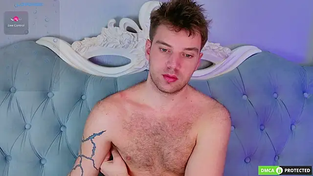 ArthurWhitee online show from 5, 4, 2026