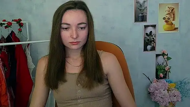  Barbie Kiss  online show from 3, 12, 2025