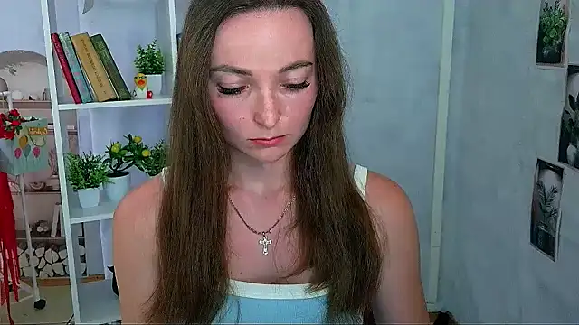  Barbie Kiss  online show from 16, 7, 2026