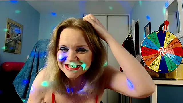 sexyjennyeu online show from 17, 12, 2025