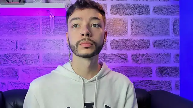 Snapshot of noah_ricci chatting on 27, 11, 2025 noah ricci online show from 27, 11, 2025