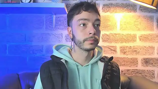 Snapshot of noah_ricci chatting on 31, 10, 2025 noah ricci online show from 31, 10, 2025