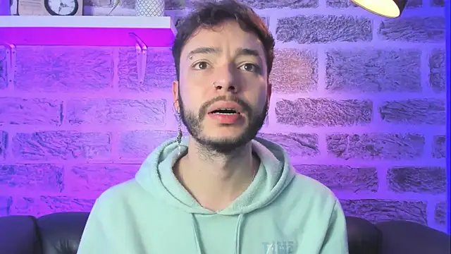 Snapshot of noah_ricci chatting on 19, 11, 2025 noah ricci online show from 19, 11, 2025