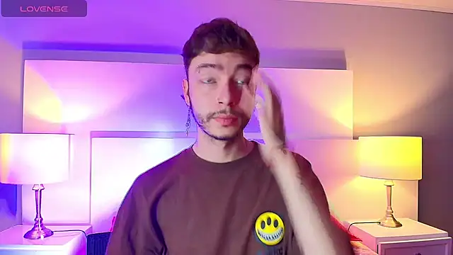 Snapshot of noah_ricci chatting on 7, 10, 2025 noah ricci online show from 7, 10, 2025