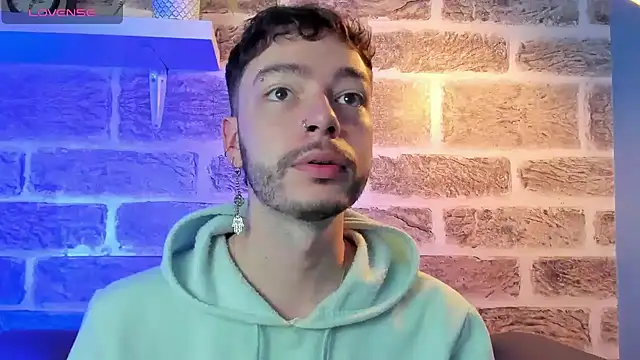 Snapshot of noah_ricci chatting on 26, 10, 2025 noah ricci online show from 26, 10, 2025